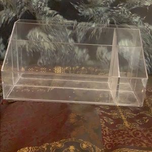 Makeup holder organizer